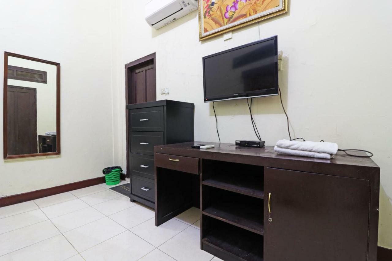 Borneo Hostel Jakarta Exterior foto